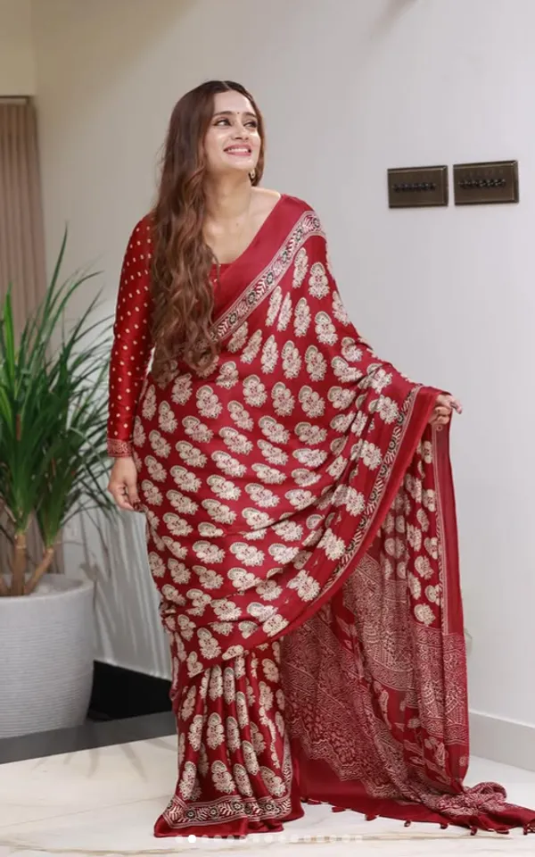 PURE_SEMI_GAJII_RED_AAJRAKH_FULVY__SILK_SAREE_WITH_BLUSE