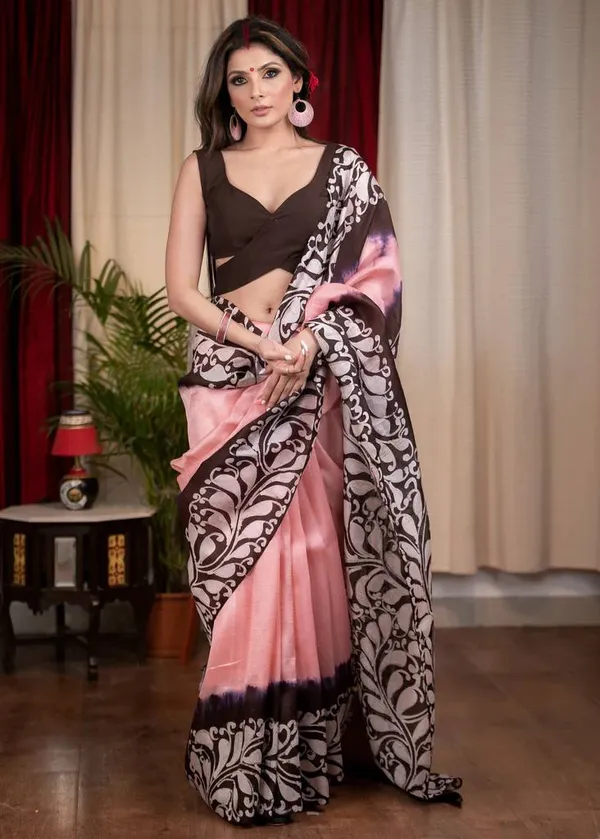 Peach_Color_Kalamkari_Linen_Saree_With_Blouse_Piece