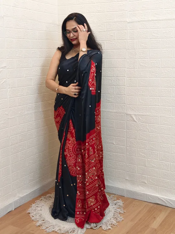TRENDING_PATOLA_SILK_SAREE_WITH_MIRROR_WORK_AND_FENCY_PALLU_.