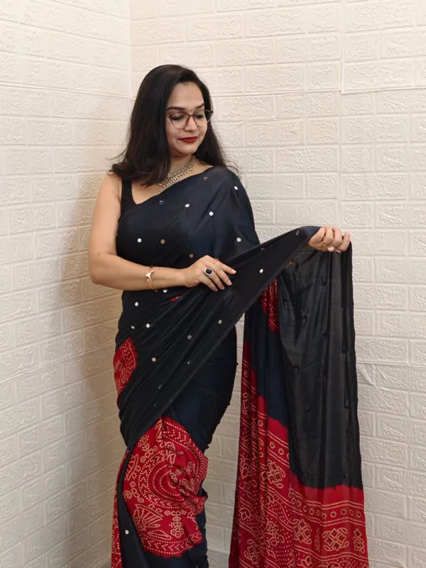 TRENDING_PATOLA_SILK_SAREE_WITH_MIRROR_WORK_AND_FENCY_PALLU_.