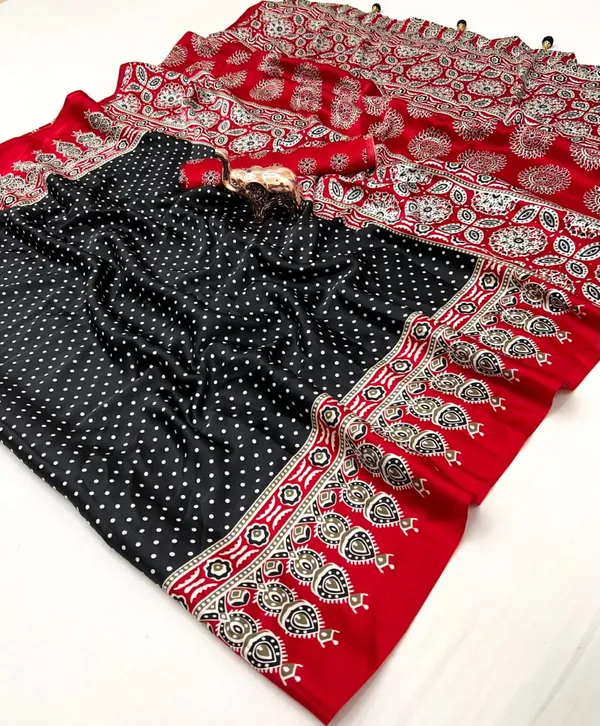 The_Grace_of_Tradition_gajji_aajrakh_silk_saree