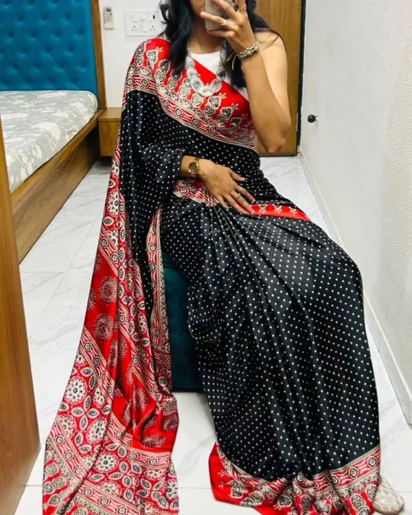 The_Grace_of_Tradition_gajji_aajrakh_silk_saree