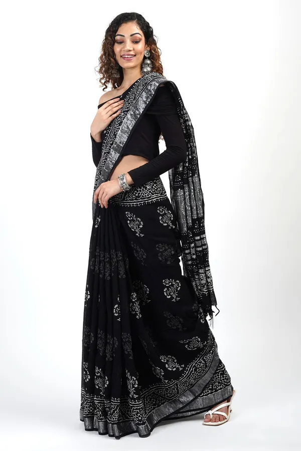 Chandani_Black_Digital_Block_Print_Linen_Saree_With_Blouse_Piece