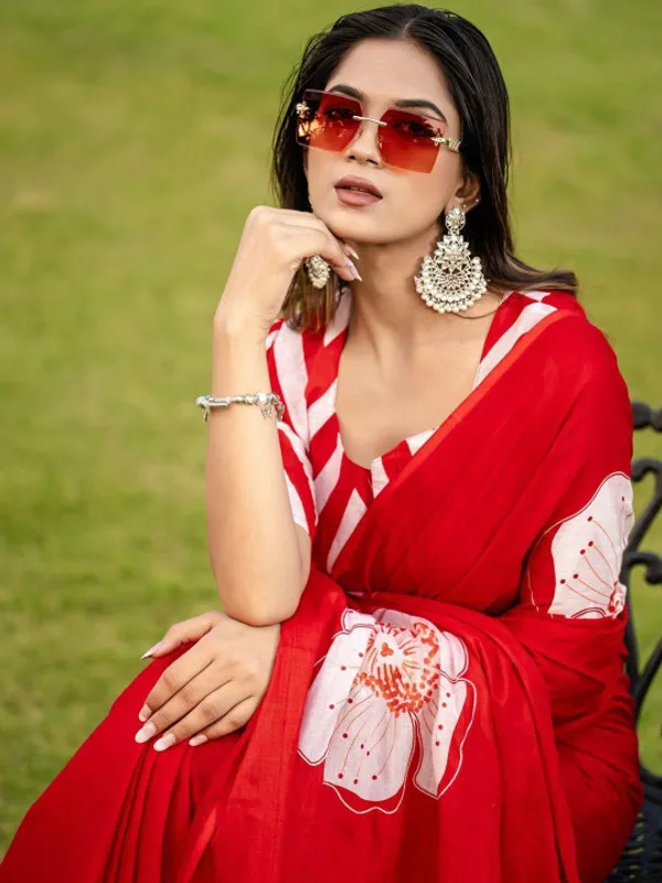 pure_japan_silk_red__flower_Ajrakh_Silk_Saree