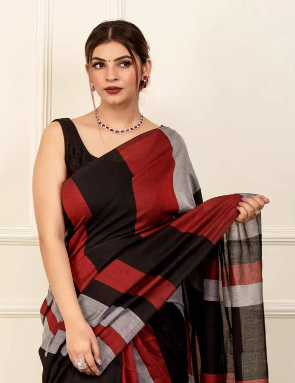 Black_Marron_Linen_Saree_With_Blouse_Piece