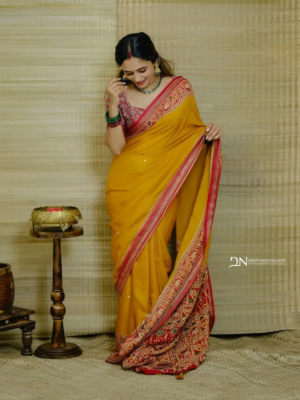 MUSTARD_YELLOW_:_MULCOTTON_SAREE