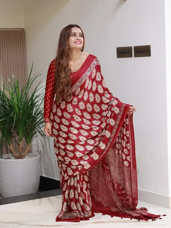 Designer_Ajrakh__Print_Modal_Silk_Saree_With_Blouse_Piece_�_Lightweight_&_Festive-Ready