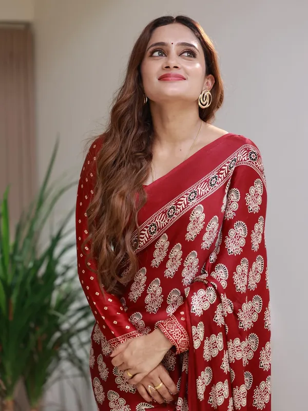 Designer_Ajrakh__Print_Modal_Silk_Saree_With_Blouse_Piece_�_Lightweight_&_Festive-Ready