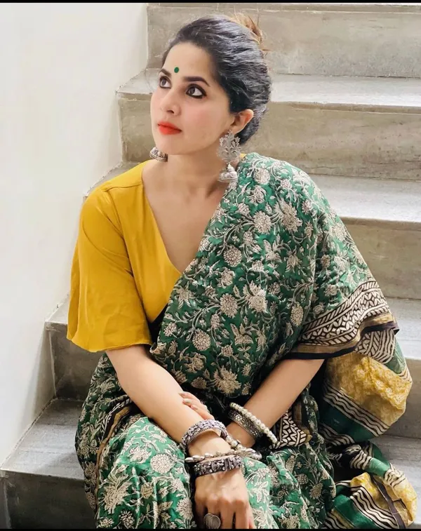 Kalamkari_Flower_Designing__Linen__Saree_With_Blouse_Piece
