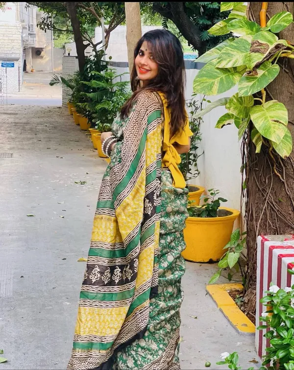 Kalamkari_Flower_Designing__Linen__Saree_With_Blouse_Piece