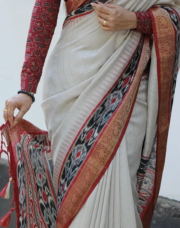 New_Trending__Kashmiri_Silk_Dolla_Patta__Saree_with_Blouse_Piece