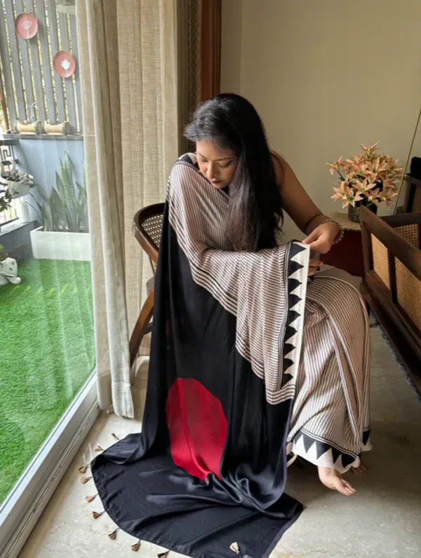 Cream_Red_Dot_Ajrakh_Modal_Silk_Saree_