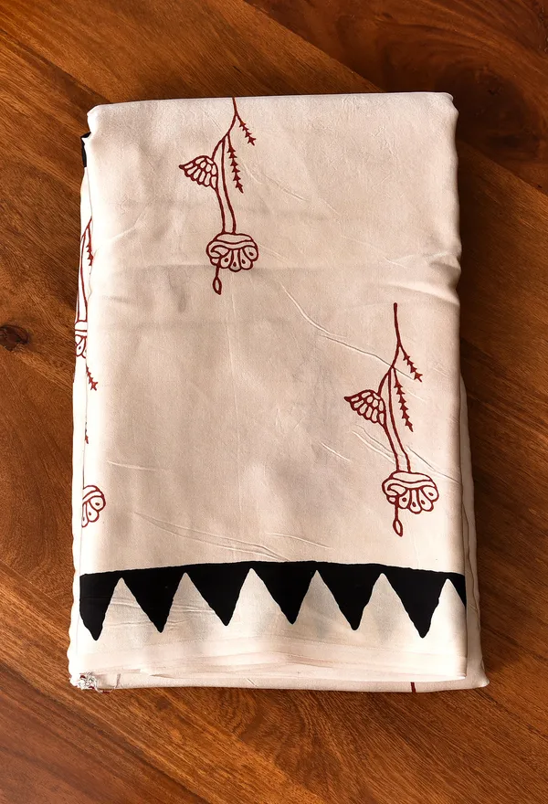 NEW_SEMMI_GAJJI_AJRAKJ_BINDI_SILK_SAREE