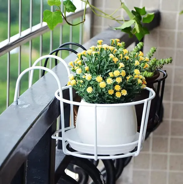 Black_Rail_Planters_Hanging_Railing_Plant_Holder_Stand_Iron_Art_Flower_Pot_Basket_For_Patio_Balcony_Porch,_Fence,_Outside_And_Indoor,_Set_Of_3_12_x_10_x_8_Centimeters