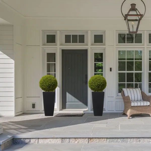 Grey_Plant_Store_Metal_Tall_Planters_For_Outdoor_And_Indoor_Use_-_20_Inch_Modern_Flower_Pots_For_Balcony,_Deck,_Garden,_And_Patio_30_x_30_x_53_Centimeters