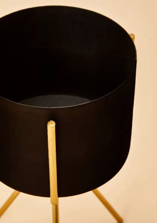 Black_Planter_Stand_Indoor_Rustproof_Durable_Stylish_Modern_Shelf_Living_Room_Sturdy_Stable_Decor_Decoration_Pot_Stand_Mid_Century_-_Small_(Set_Of_2)_7.6_x_7.6_x_12.7_Centimeters