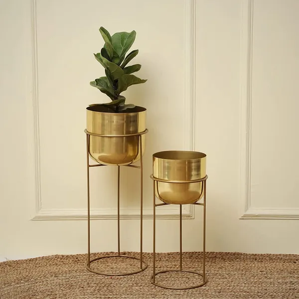 Gold_Set_Of_2_Decorative_Metal_Floor_Plant_Stand_With_Planter_For_Indoor_And_Outdoor_Garden_70_x_25_x_25_Centimeters