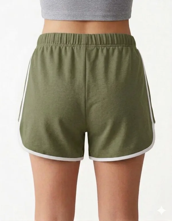 Green_Cotton_Blend_Regular_Shorts_For_Girls