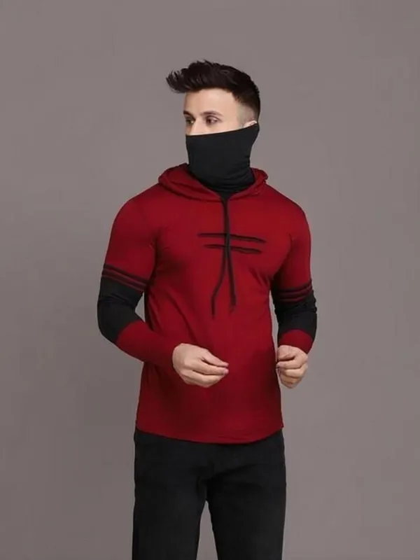 Maroon_Black_Cotton_Blend_Regular_Fit_Solid_Round_Neck_T-Shirt_For_Men