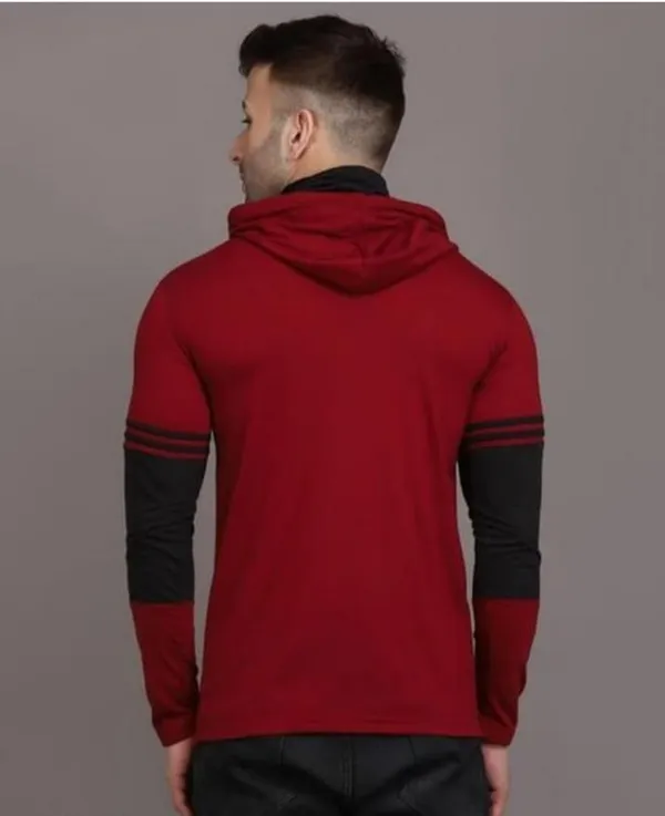 Maroon_Black_Cotton_Blend_Regular_Fit_Solid_Round_Neck_T-Shirt_For_Men