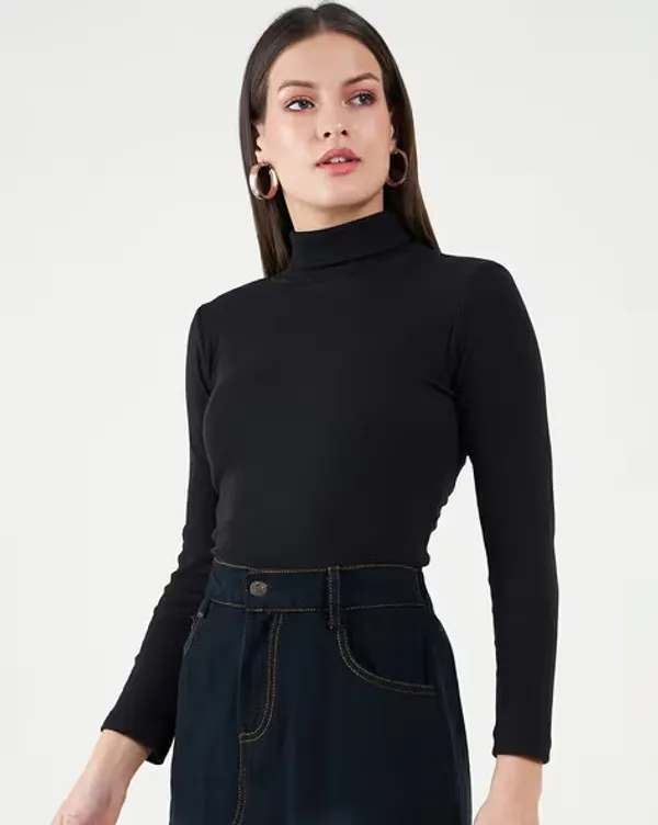 Black_White_Cotton_Slim_Fit_Turtleneck_Top_For_Women