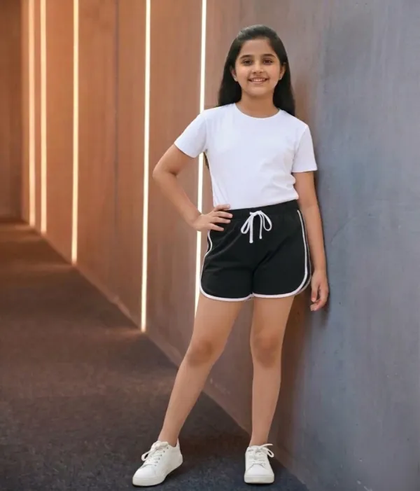 Black_Maroon_Cotton_Blend_Regular_Shorts_For_Girls
