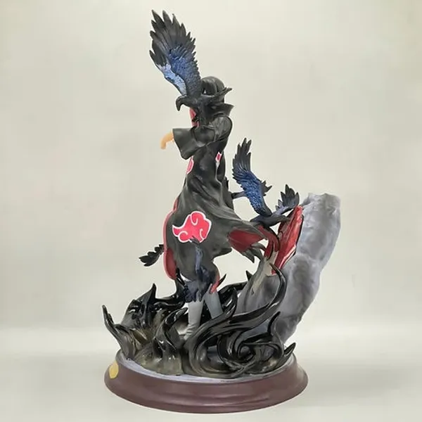 Itachi_Action_Figure_Toy_-_Uchiha_Itachi_with_Crow_Collectible_for_Anime_Fans