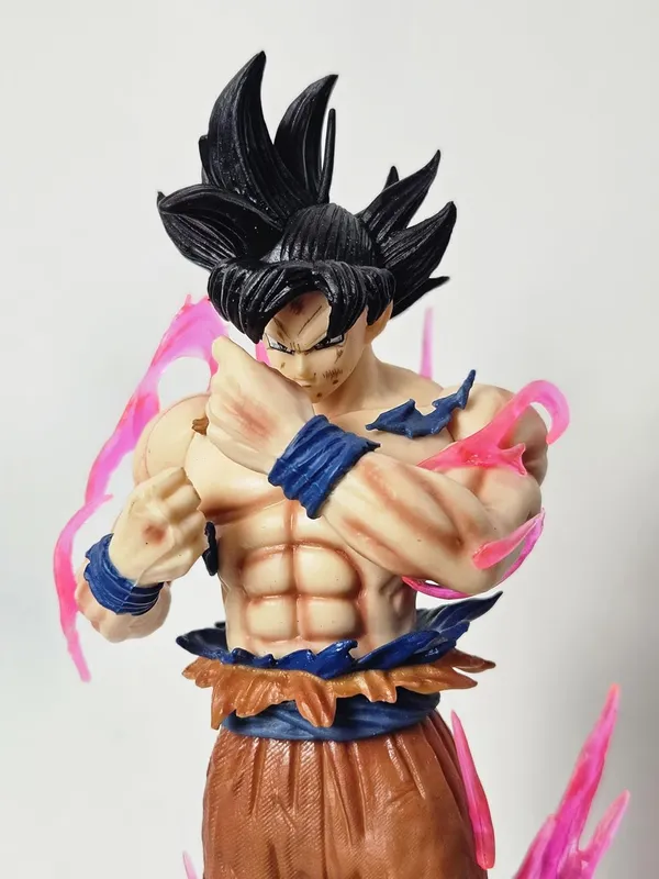 Dragon_Ball_Z_Goku_Action_Figure_-_22cm_PVC_Standing_Model_for_Office_Desk_&_Table_Display