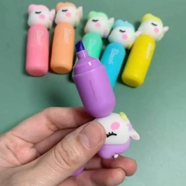 Multicolor_Pastel_Highlighters_6_Pcs_Aesthetic_Highlighters_Pens,_Highlighters_For_Book_Marking,_Line_Markers_Pens,_Chisel_Tip_Fine_Grip_Marker_Pen,Highlighter_Marker_Pens_(Unicorn)