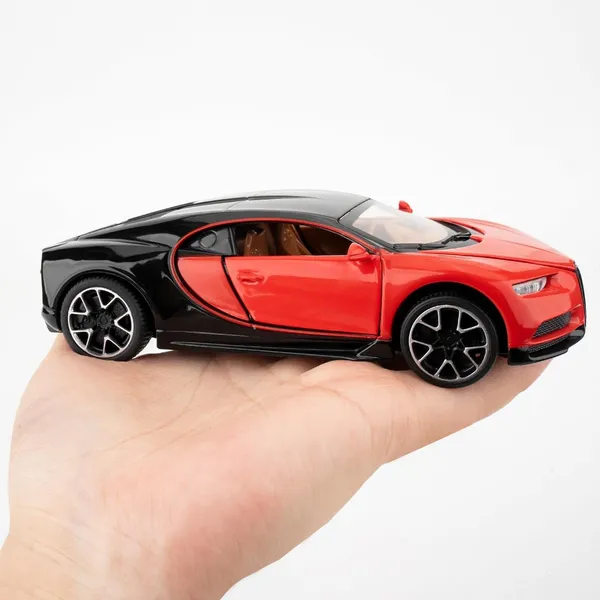 Mayatra's_1/32_Scale_Alloy_Bugatti_Toy_Car_-_Pull_Back_Model_with_Sound,_Bright_Lights_&_Realistic_Design_(Red)