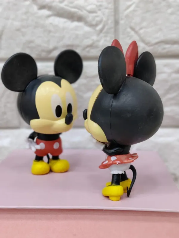 Mickey_and_Minnie_Mouse_Figures_Set_of_2_-_Premium_Quality_Collectible_Toy_Figures