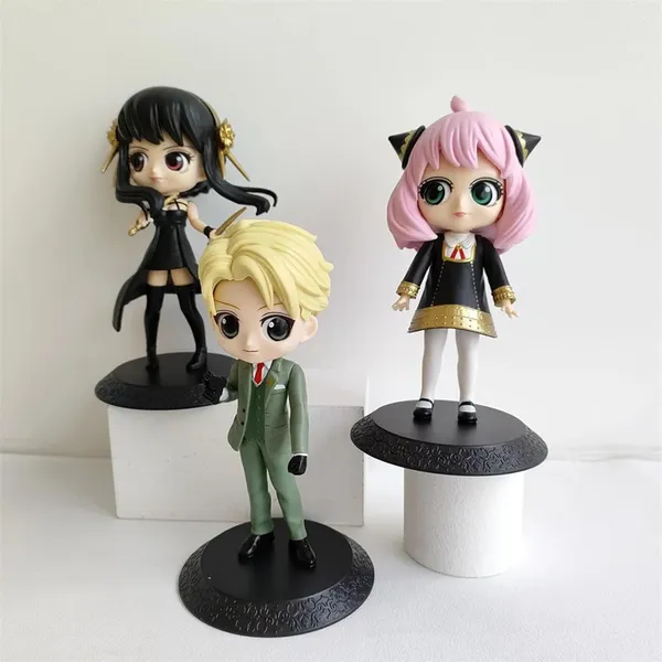 Spy_X_Family_Set_of_3_Anime_Action_Figures_-_Anya,_Loid_&_Yor_Forger_Limited_Edition_for_Car_Dashboard,_Cake,_Office_Desk_&_Study_Table
