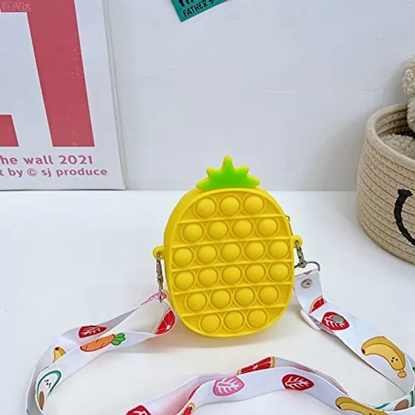 Multicolor_Pop_It_Shape_Sling_Bag_,_Silicone_Adorable_Bag_With_2_Straps_,Cute_Keychain_,_Shoulder_Bag_,_Fidget_Purse_For_Girls_,_Boys___Stress_Relief_Toys,_(Pineapple)