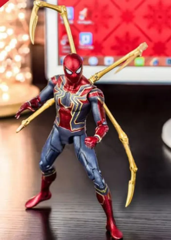 Spider_Man_Super_Hero_Figure_-_Multicolor_Boys_&_Girls_Return_Gift_Toy