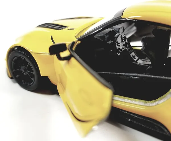 Kinsmart_Yellow_Toyota_Gr_Supra_Racing_Concept_Metal_1:36_Diecast_Model_Car_For
