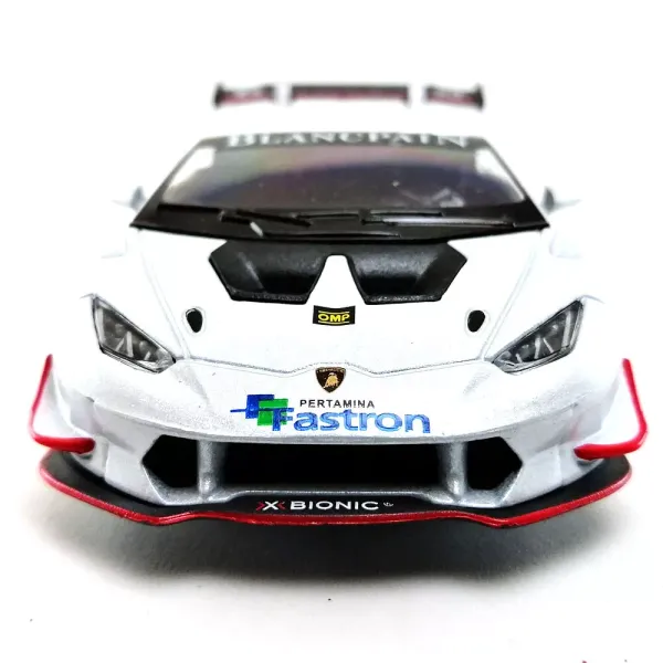 Kinsmart_White_Lamborghini_Huracan_Lp620_Metal_1:36_Diecast_Model_Car_For
