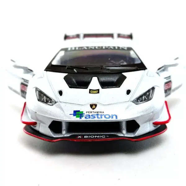 Kinsmart_White_Lamborghini_Huracan_Lp620_Metal_1:36_Diecast_Model_Car_For