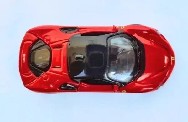 Bburago_1:64_Scale_Ferrari_SF90_Stradale_Diecast_Metal_Model_Car_�_Premium_Race_Collection
