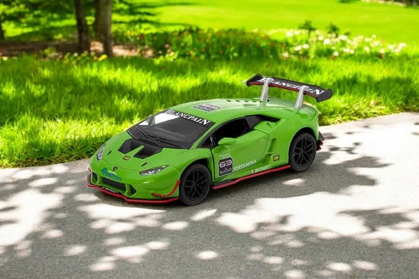 Kinsmart_Green_Lamborghini_Huracan_Lp620_Metal_1:36_Diecast_Model_Car_For
