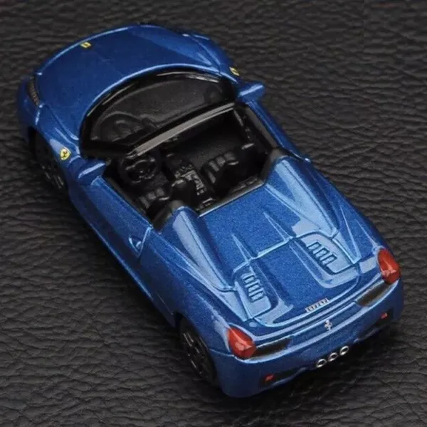 Bburago_1:64_Scale_Ferrari_458_Spider_Diecast_Metal_Model_Car_�_Premium_Race_Collection