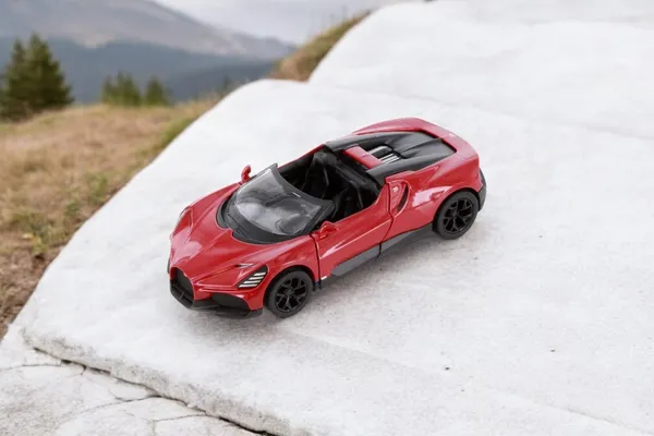 Red_Bugati_Mistral_Metal_1:36_Diecast_Model_Car_For