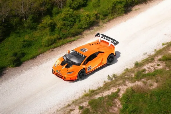 Kinsmart_Orange_Lamborghini_Huracan_Lp620_Metal_1:36_Diecast_Model_Car_For