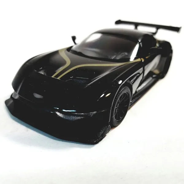 Kinsmart_Black_Aston_Martin_Vulcan_Metal_1:38_Diecast_Model_Car_For