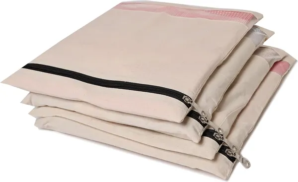 Multicolor_Organic_Saree_Storage_Bags_100%_Cotton_Wardrobe_Organizer_For_Storage_Saree_Bag_For_Clothes_Storage_With_Zipper_Transparent_Cloth_Storage_Cover_(20)