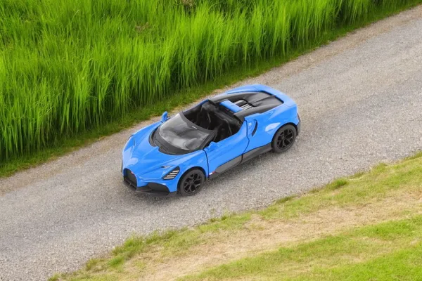 Kinsmart_Blue_Bugati_Mistral_Metal_1:36_Diecast_Model_Car_For