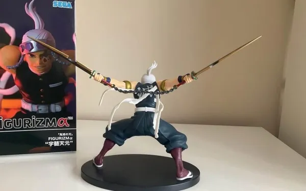 Demon_Slayer_Tengen_Uzui_Action_Figure_-_The_Sound_Hashira_18cm_Collectible_Figurine_for_Weebs