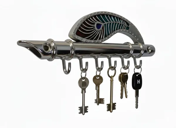 Silver_Finish_Metal_Flute_&_Peacock_Feather_Key_Holder