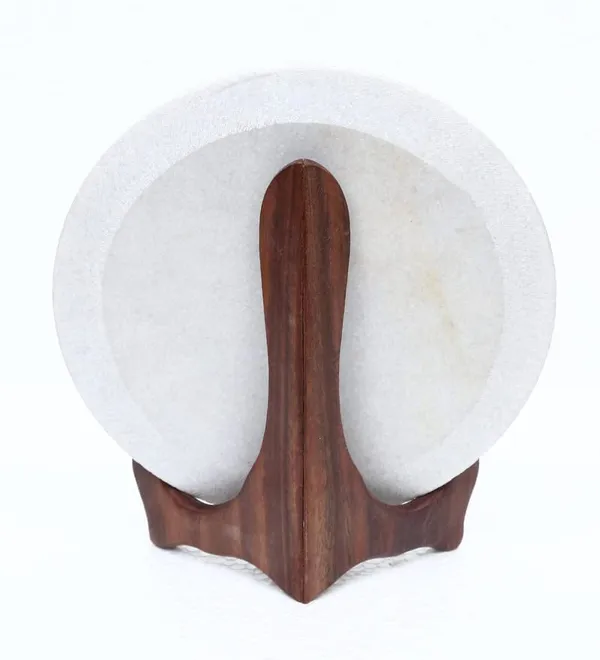 Handcrafted_Akbar_Jodha_Marble_Sitting_Painting_Plate_Showpiece_for_Home_|_22L_x_1.7W_x_22H_Centimeters