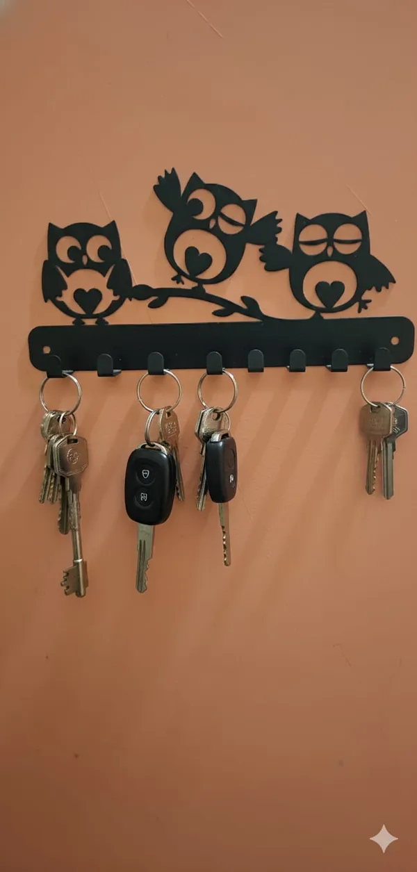 Vasu_Creation_Decorative_Iron_Key_Rack_-_Three_Owls_Sitting_on_Branch_|_7_Hook_Metal_Key_Stand_for_Wall_|_Bird_Theme_Home_Decor