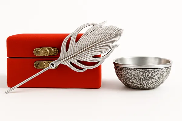 Vasu_Creation_German_Silver_Kumkum_Pooja,_Thali,_Mandir,_Home,_Temple,_Gifting